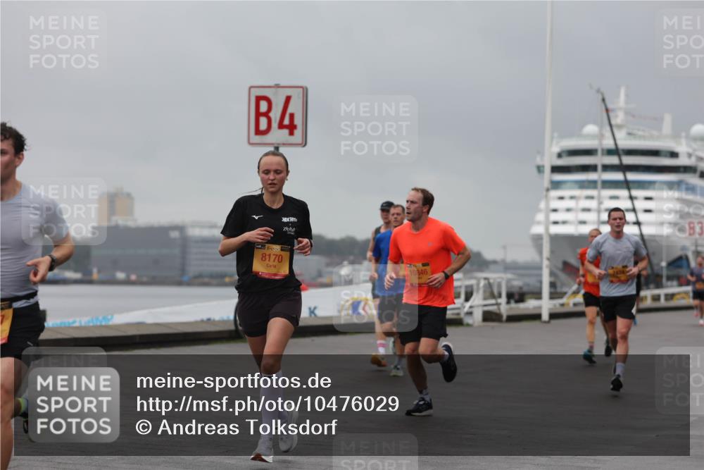 13.09.2026 - Kiel Lauf Andreas Tolksdorf http://msf.ph/oto/10476029 13.09.2026 11:48:35 Kiellinie 4, 38, 8170, 10846, 3 meine-sportfotos.de