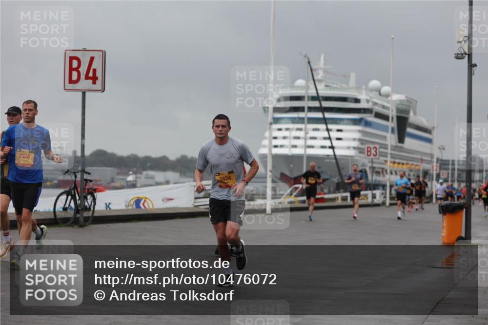 13.09.2026 - Kiel Lauf Andreas Tolksdorf http://msf.ph/oto/10476072 13.09.2026 11:48:37 Kiellinie 2926, 4, 3, 1, 39, 7424 meine-sportfotos.de