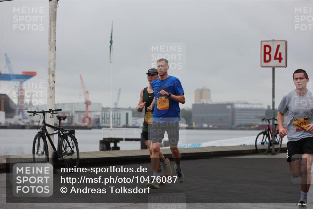13.09.2026 - Kiel Lauf Andreas Tolksdorf http://msf.ph/oto/10476087 13.09.2026 11:48:38 Kiellinie 366, 39, 12025, 38, 2926, 4, 38, 7424 meine-sportfotos.de