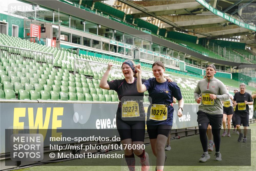 13.09.2026 - 21. swb-Marathon Bremen Michael Burmester http://msf.ph/oto/10476090 13.09.2026 10:39:10 Laufen im Stadion 10135, 10138, 10139, 10168, 10188, 10190, 10204, 10205, 10217, 10229, 10234, 10238, 10259, 10260, 10279, 10280, 10305, 10314, 10360, 10363, 10364, 10370, 10375, 10376, 10378, 10404, 10432, 10457, 10465, 10469, 10484, 10488, 10493, 10501, 10505, 10510, 10511, 10526, 10556, 10576, 10580, 10595, 10609, 10616, 10619, 10630, 10645, 10654, 10660, 10661, 10662, 10664, 10681, 10682, 10686, 10695, 10697, 10712, 10737, 10743, 10802, 10823 meine-sportfotos.de