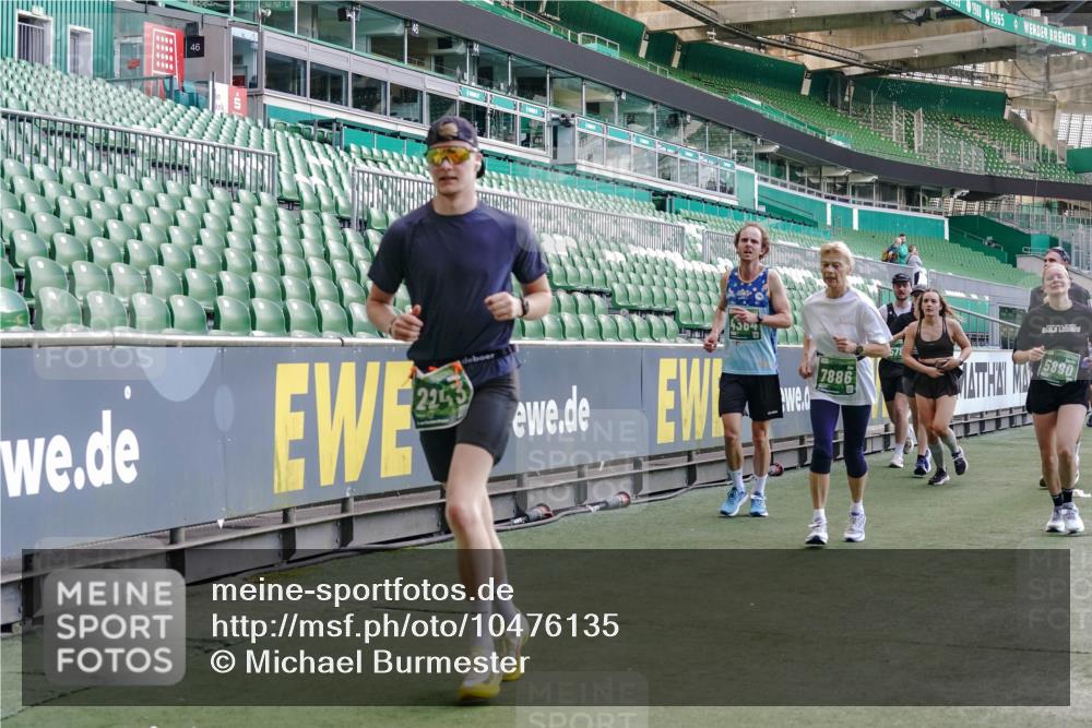 13.09.2026 - 21. swb-Marathon Bremen Michael Burmester http://msf.ph/oto/10476135 13.09.2026 13:16:51 Laufen im Stadion 134, 143, 153, 231, 267, 271, 449, 588, 598, 612, 653, 990, 1057, 1185, 1312, 1424, 1425, 1465, 1539, 1790, 1813, 1825, 1874, 1987, 2013, 2067, 2096, 2218, 2259, 2351, 2363, 2381, 2385, 2386, 2389, 2419, 2468, 2532, 2550, 2562, 2579, 2586, 2601, 2655, 2664, 2667, 2678, 2698, 2778, 2797, 2799, 2821, 2846, 2874, 2974, 2984, 2996, 3001, 3075, 3104, 3133, 3157, 3165, 3180, 3185, 3195, 3213, 3237, 3265, 3314, 3331, 3337, 3366, 3382, 3387, 3421, 3431, 3479, 3486, 3501, 3506, 3512 meine-sportfotos.de