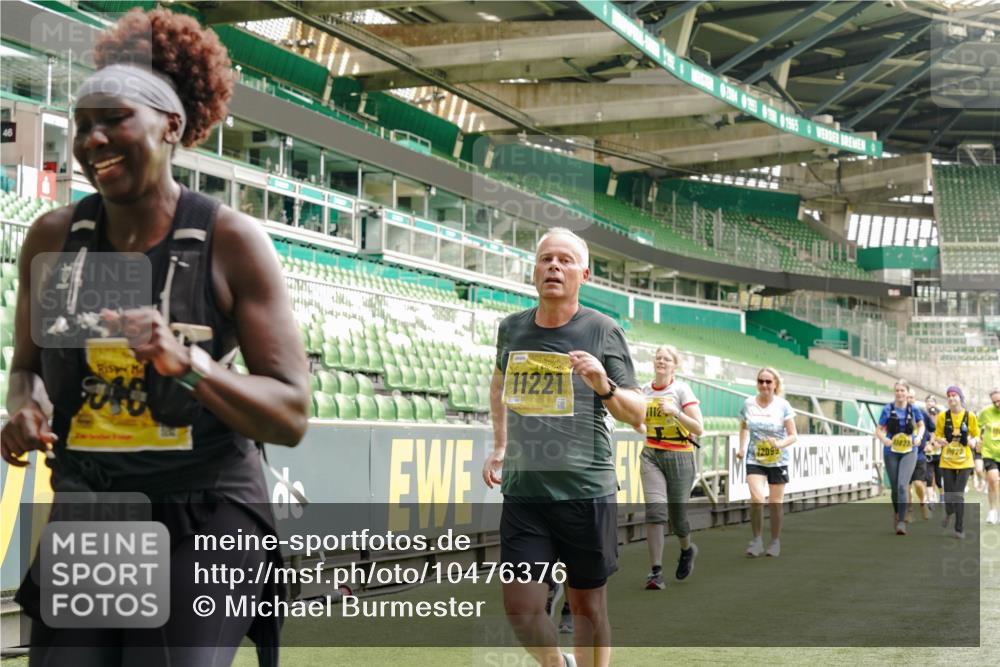 13.09.2026 - 21. swb-Marathon Bremen Michael Burmester http://msf.ph/oto/10476376 13.09.2026 10:39:17 Laufen im Stadion 10135, 10138, 10139, 10168, 10188, 10190, 10204, 10205, 10217, 10229, 10234, 10238, 10259, 10260, 10279, 10280, 10305, 10314, 10360, 10363, 10364, 10370, 10375, 10376, 10378, 10386, 10404, 10432, 10457, 10465, 10469, 10484, 10493, 10501, 10505, 10510, 10511, 10526, 10556, 10576, 10580, 10595, 10599, 10609, 10616, 10619, 10630, 10645, 10653, 10654, 10660, 10661, 10662, 10664, 10681, 10682, 10686, 10695, 10697, 10712, 10737, 10743, 10802, 10823 meine-sportfotos.de