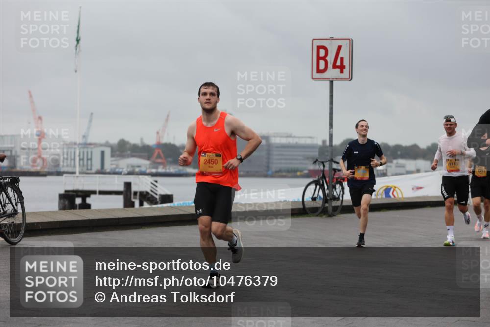 13.09.2026 - Kiel Lauf Andreas Tolksdorf http://msf.ph/oto/10476379 13.09.2026 11:49:12 Kiellinie 16, 38, 2450, 4, 11118, 7211 meine-sportfotos.de