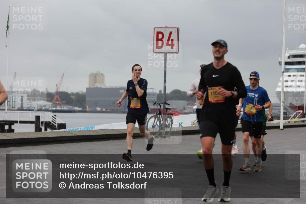 13.09.2026 - Kiel Lauf Andreas Tolksdorf http://msf.ph/oto/10476395 13.09.2026 11:49:13 Kiellinie 4, 11, 73, 9 meine-sportfotos.de