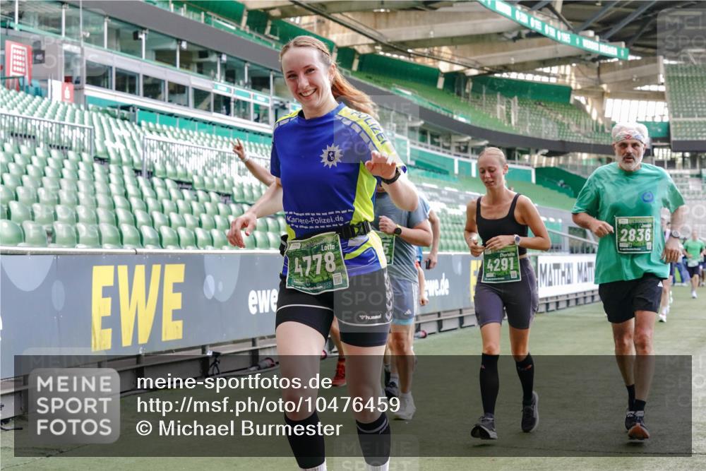 13.09.2026 - 21. swb-Marathon Bremen Michael Burmester http://msf.ph/oto/10476459 13.09.2026 13:16:59 Laufen im Stadion 134, 143, 153, 231, 267, 271, 449, 588, 598, 612, 653, 990, 1057, 1185, 1312, 1424, 1425, 1465, 1539, 1790, 1813, 1825, 1874, 1987, 2013, 2067, 2096, 2218, 2259, 2351, 2363, 2381, 2389, 2419, 2468, 2532, 2550, 2562, 2579, 2586, 2601, 2647, 2655, 2664, 2678, 2698, 2778, 2797, 2799, 2821, 2846, 2974, 2984, 2996, 3001, 3075, 3104, 3133, 3165, 3180, 3195, 3213, 3237, 3265, 3314, 3331, 3337, 3366, 3382, 3387, 3421, 3431, 3479, 3486, 3501, 3506, 3512, 3548 meine-sportfotos.de