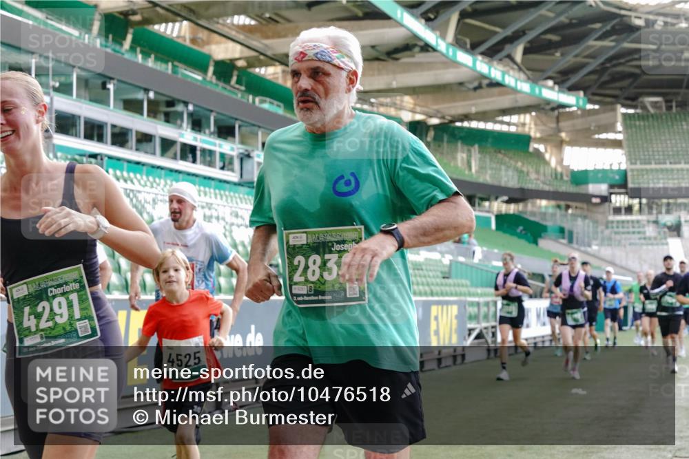 13.09.2026 - 21. swb-Marathon Bremen Michael Burmester http://msf.ph/oto/10476518 13.09.2026 13:17:01 Laufen im Stadion 134, 143, 153, 231, 267, 271, 311, 449, 588, 598, 612, 653, 990, 1057, 1185, 1312, 1424, 1425, 1465, 1539, 1790, 1813, 1825, 1874, 1987, 2013, 2067, 2096, 2218, 2259, 2351, 2363, 2381, 2389, 2419, 2468, 2532, 2550, 2562, 2579, 2586, 2601, 2647, 2655, 2664, 2678, 2698, 2778, 2797, 2799, 2821, 2846, 2974, 2984, 2996, 3001, 3075, 3104, 3133, 3165, 3180, 3195, 3213, 3237, 3265, 3314, 3331, 3337, 3366, 3382, 3387, 3421, 3431, 3479, 3486, 3501, 3506, 3512, 3548 meine-sportfotos.de
