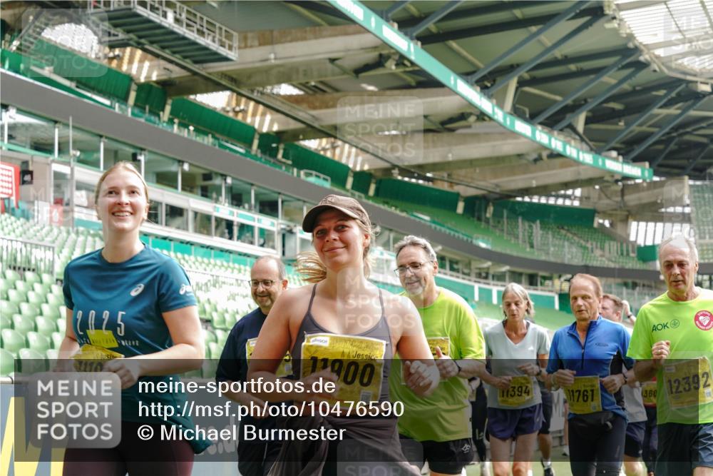 13.09.2026 - 21. swb-Marathon Bremen Michael Burmester http://msf.ph/oto/10476590 13.09.2026 10:39:26 Laufen im Stadion 10135, 10138, 10139, 10156, 10168, 10169, 10188, 10190, 10204, 10205, 10217, 10229, 10234, 10238, 10259, 10260, 10279, 10280, 10305, 10314, 10360, 10363, 10364, 10378, 10386, 10404, 10457, 10465, 10469, 10484, 10493, 10501, 10505, 10510, 10511, 10526, 10556, 10570, 10576, 10580, 10595, 10599, 10609, 10616, 10619, 10630, 10645, 10653, 10660, 10661, 10662, 10664, 10681, 10682, 10686, 10695, 10696, 10697, 10712, 10737, 10743, 10751, 10802, 10823 meine-sportfotos.de