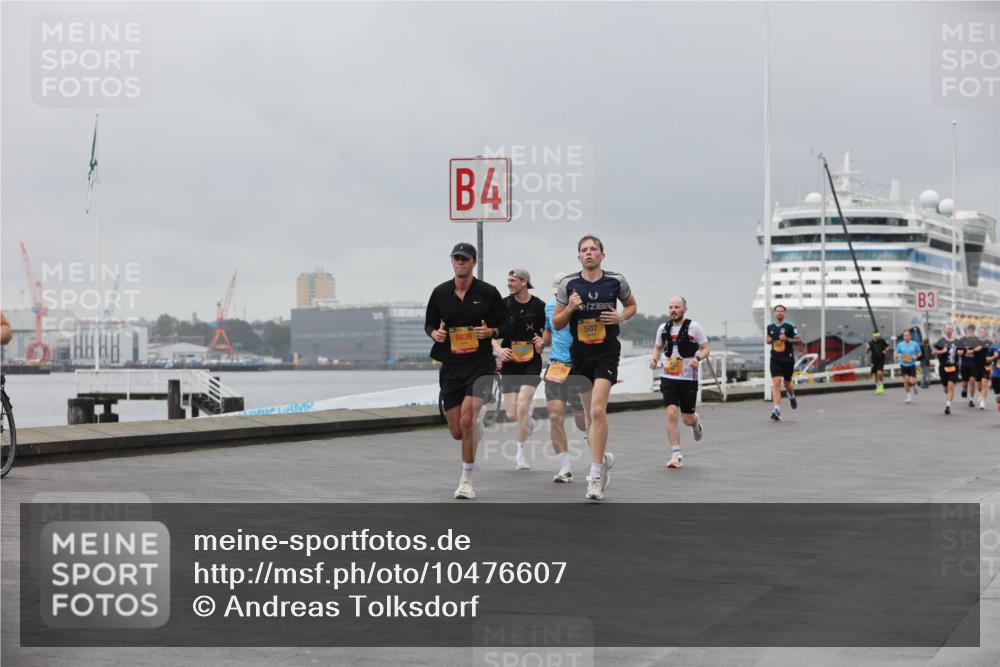 13.09.2026 - Kiel Lauf Andreas Tolksdorf http://msf.ph/oto/10476607 13.09.2026 11:49:36 Kiellinie 4 meine-sportfotos.de