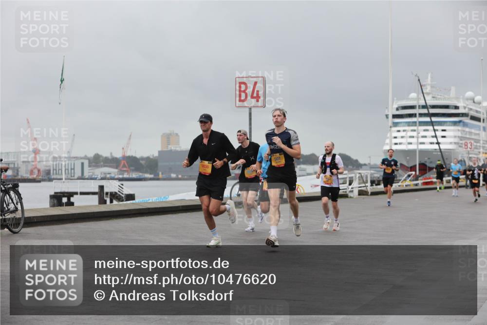 13.09.2026 - Kiel Lauf Andreas Tolksdorf http://msf.ph/oto/10476620 13.09.2026 11:49:37 Kiellinie 9836, 4, 507, 3 meine-sportfotos.de
