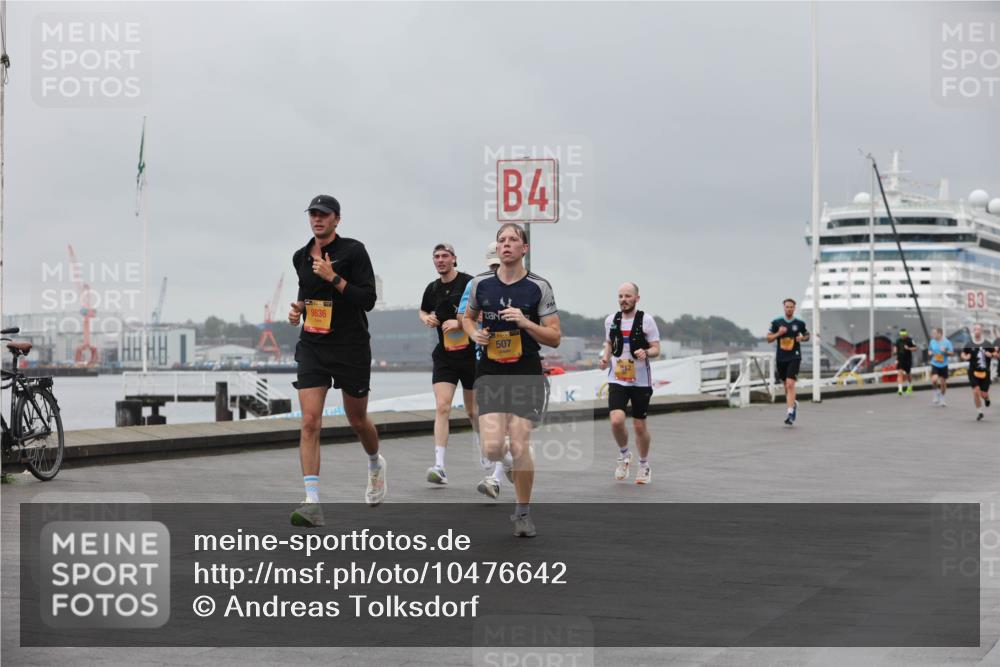 13.09.2026 - Kiel Lauf Andreas Tolksdorf http://msf.ph/oto/10476642 13.09.2026 11:49:38 Kiellinie 4 meine-sportfotos.de