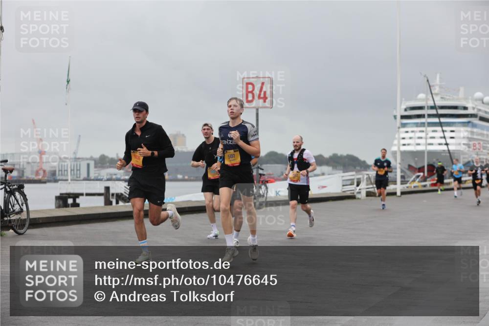 13.09.2026 - Kiel Lauf Andreas Tolksdorf http://msf.ph/oto/10476645 13.09.2026 11:49:38 Kiellinie 9836, 4, 507, 3 meine-sportfotos.de