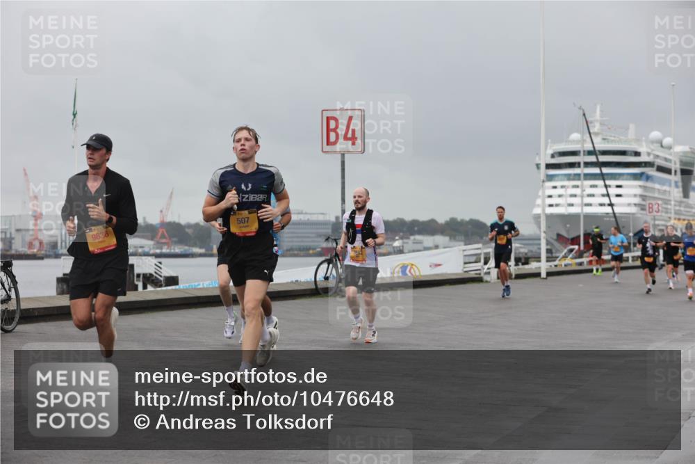 13.09.2026 - Kiel Lauf Andreas Tolksdorf http://msf.ph/oto/10476648 13.09.2026 11:49:38 Kiellinie 9836, 507, 4, 3 meine-sportfotos.de