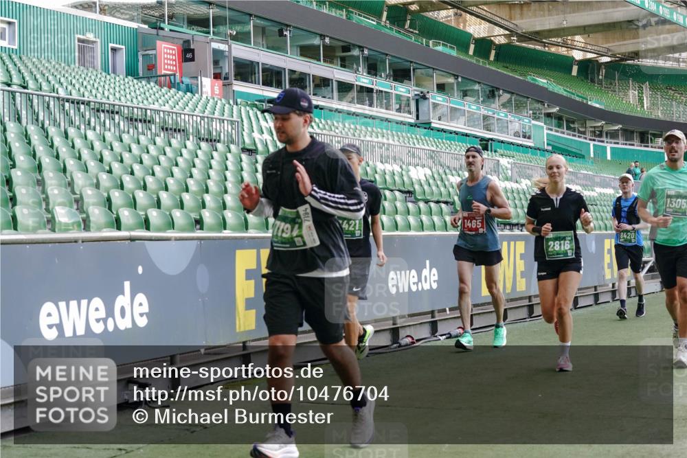 13.09.2026 - 21. swb-Marathon Bremen Michael Burmester http://msf.ph/oto/10476704 13.09.2026 13:17:07 Laufen im Stadion 134, 143, 153, 231, 267, 271, 311, 449, 588, 598, 612, 653, 990, 1057, 1185, 1312, 1424, 1425, 1465, 1539, 1790, 1813, 1825, 1987, 2013, 2067, 2096, 2218, 2259, 2351, 2363, 2381, 2389, 2419, 2468, 2532, 2550, 2562, 2579, 2586, 2601, 2647, 2655, 2664, 2678, 2698, 2778, 2797, 2799, 2821, 2846, 2974, 2984, 2996, 3001, 3104, 3133, 3180, 3195, 3213, 3237, 3314, 3331, 3337, 3366, 3387, 3421, 3431, 3479, 3486, 3501, 3506, 3512, 3548 meine-sportfotos.de