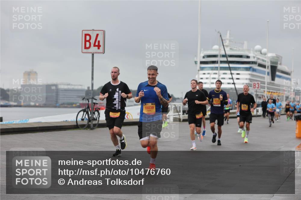 13.09.2026 - Kiel Lauf Andreas Tolksdorf http://msf.ph/oto/10476760 13.09.2026 11:49:46 Kiellinie 4, 38, 10039, 3 meine-sportfotos.de