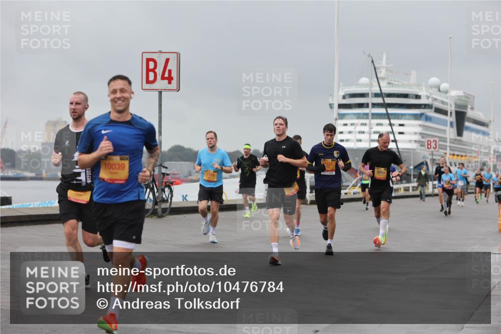 13.09.2026 - Kiel Lauf Andreas Tolksdorf http://msf.ph/oto/10476784 13.09.2026 11:49:47 Kiellinie 10039, 4, 7189, 3157, 5845, 3 meine-sportfotos.de