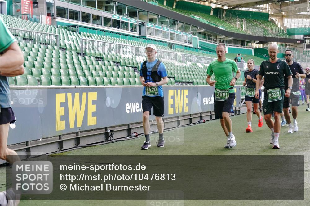 13.09.2026 - 21. swb-Marathon Bremen Michael Burmester http://msf.ph/oto/10476813 13.09.2026 13:17:10 Laufen im Stadion 134, 153, 231, 267, 271, 311, 449, 588, 598, 612, 653, 990, 1057, 1185, 1312, 1424, 1425, 1465, 1539, 1790, 1813, 1825, 1987, 2013, 2067, 2096, 2218, 2259, 2351, 2363, 2381, 2389, 2419, 2468, 2532, 2550, 2562, 2579, 2586, 2601, 2647, 2655, 2664, 2678, 2698, 2778, 2797, 2799, 2821, 2846, 2974, 2984, 2996, 3001, 3104, 3133, 3180, 3195, 3213, 3237, 3314, 3331, 3337, 3366, 3387, 3421, 3431, 3479, 3486, 3501, 3506, 3512, 3548, 3654 meine-sportfotos.de