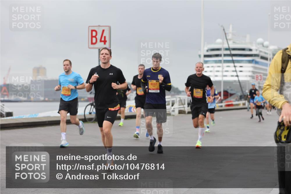 13.09.2026 - Kiel Lauf Andreas Tolksdorf http://msf.ph/oto/10476814 13.09.2026 11:49:48 Kiellinie 4, 8157, 5845, 83 meine-sportfotos.de