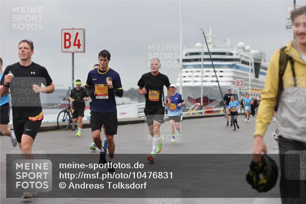 13.09.2026 - Kiel Lauf Andreas Tolksdorf http://msf.ph/oto/10476831 13.09.2026 11:49:49 Kiellinie 4, 8157, 000, 5845, 3 meine-sportfotos.de