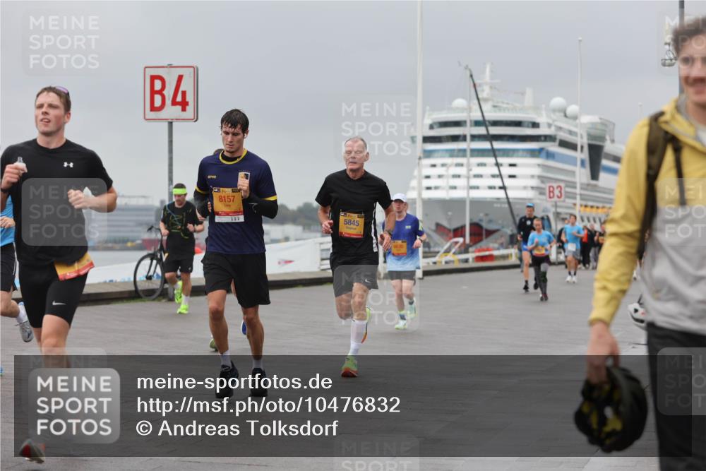13.09.2026 - Kiel Lauf Andreas Tolksdorf http://msf.ph/oto/10476832 13.09.2026 11:49:49 Kiellinie 4, 39, 8157, 900, 5845, 3 meine-sportfotos.de