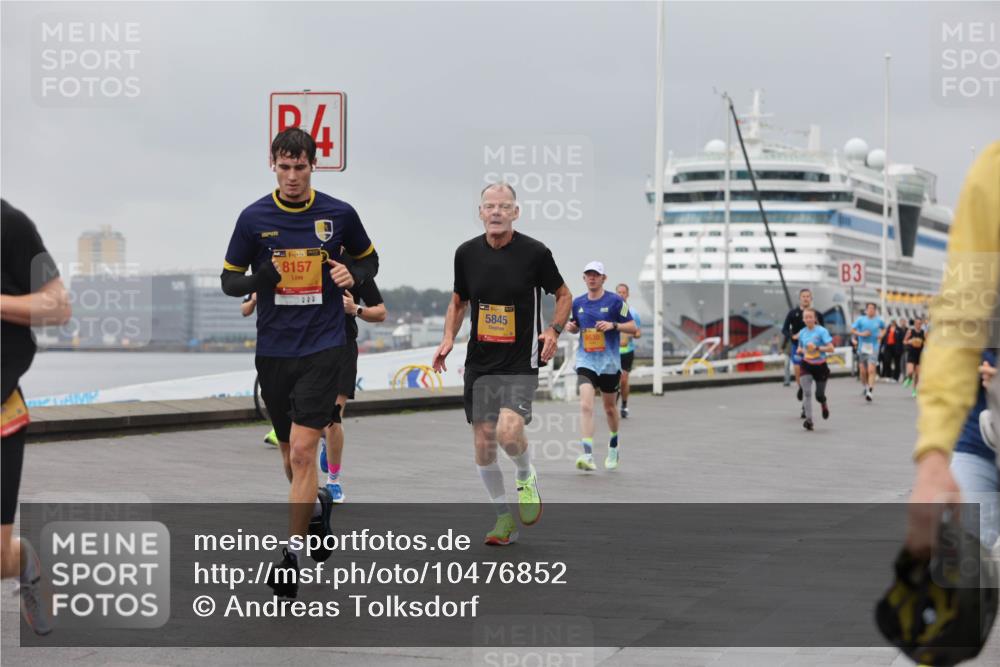 13.09.2026 - Kiel Lauf Andreas Tolksdorf http://msf.ph/oto/10476852 13.09.2026 11:49:50 Kiellinie 6, 4, 8157, 009, 5845, 6630, 39 meine-sportfotos.de