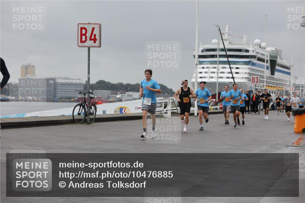 13.09.2026 - Kiel Lauf Andreas Tolksdorf http://msf.ph/oto/10476885 13.09.2026 11:49:59 Kiellinie 05, 4, 3 meine-sportfotos.de