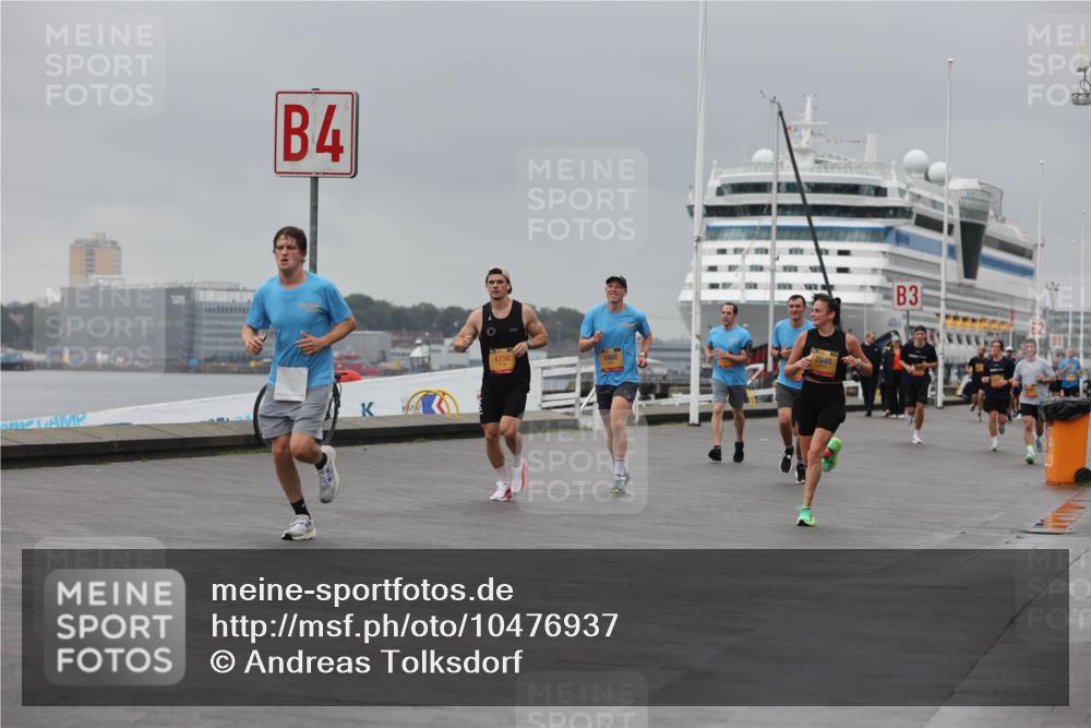 13.09.2026 - Kiel Lauf Andreas Tolksdorf http://msf.ph/oto/10476937 13.09.2026 11:50:01 Kiellinie 4, 4750, 4960, 7048, 3 meine-sportfotos.de