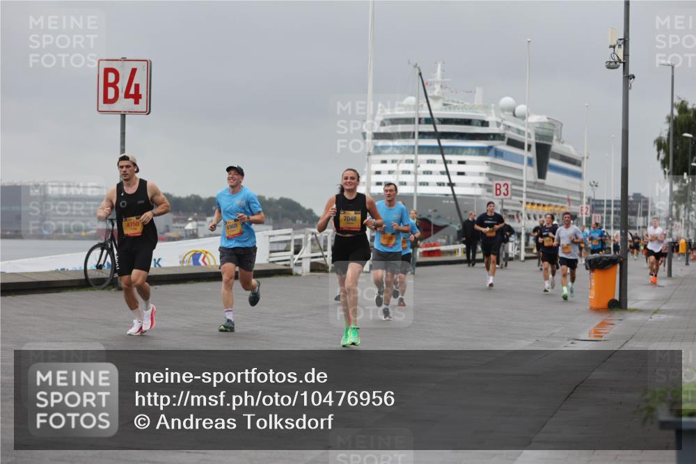 13.09.2026 - Kiel Lauf Andreas Tolksdorf http://msf.ph/oto/10476956 13.09.2026 11:50:02 Kiellinie 4, 4750, 4960, 7048, 3 meine-sportfotos.de
