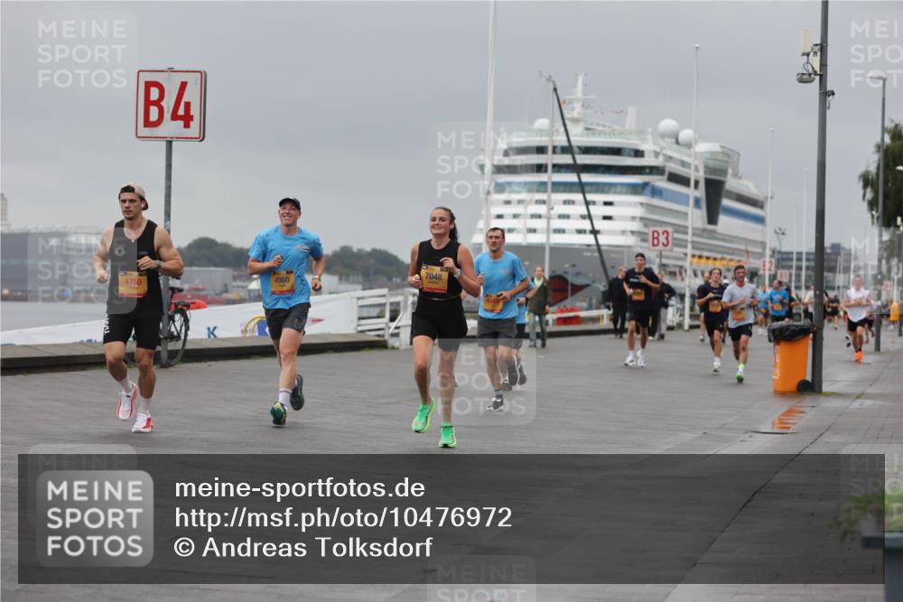13.09.2026 - Kiel Lauf Andreas Tolksdorf http://msf.ph/oto/10476972 13.09.2026 11:50:03 Kiellinie 4750, 4, 4960, 7048, 3 meine-sportfotos.de