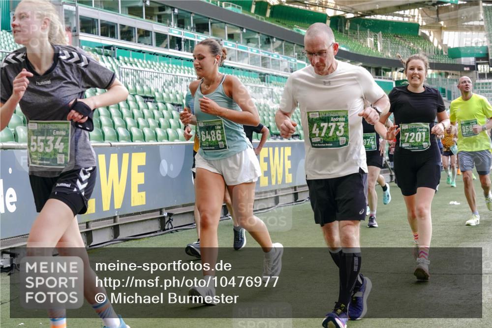 13.09.2026 - 21. swb-Marathon Bremen Michael Burmester http://msf.ph/oto/10476977 13.09.2026 13:17:15 Laufen im Stadion 134, 153, 231, 267, 271, 311, 449, 588, 598, 612, 653, 837, 990, 1057, 1185, 1312, 1424, 1425, 1465, 1539, 1790, 1813, 1825, 1844, 1987, 2013, 2056, 2067, 2096, 2218, 2259, 2351, 2363, 2381, 2389, 2419, 2468, 2532, 2550, 2562, 2579, 2586, 2601, 2647, 2655, 2664, 2678, 2698, 2778, 2797, 2799, 2821, 2846, 2893, 2974, 2984, 2996, 3001, 3104, 3133, 3180, 3195, 3210, 3213, 3237, 3314, 3331, 3337, 3366, 3387, 3421, 3431, 3479, 3501, 3506, 3512, 3548, 3633, 3654 meine-sportfotos.de