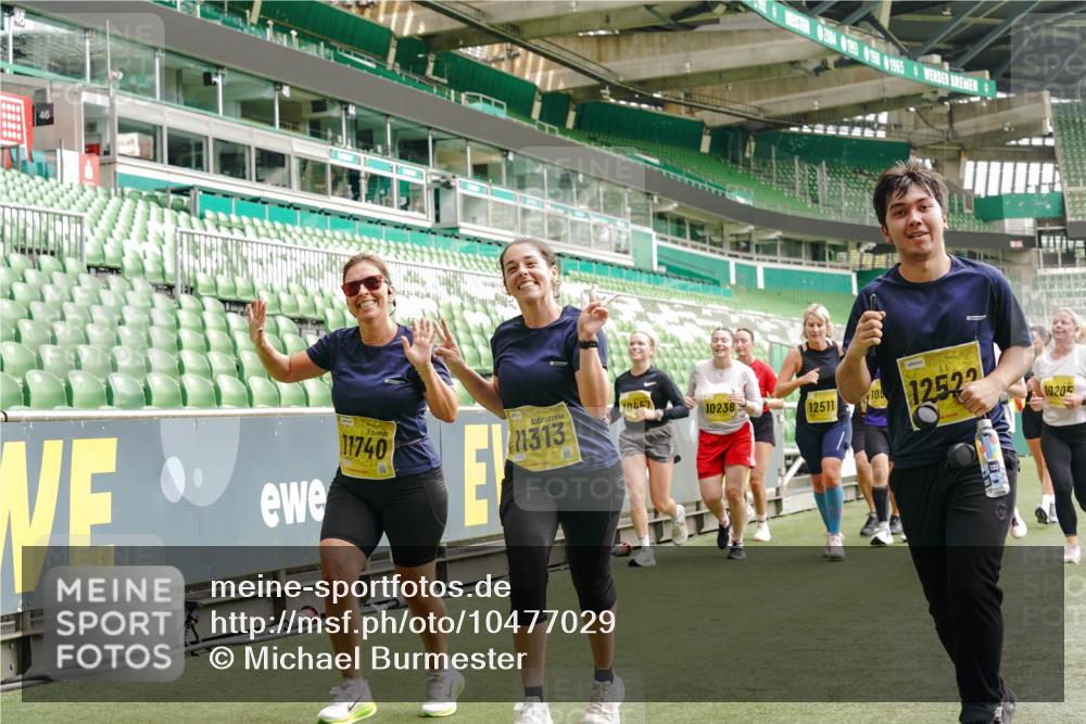 13.09.2026 - 21. swb-Marathon Bremen Michael Burmester http://msf.ph/oto/10477029 13.09.2026 10:39:39 Laufen im Stadion 10135, 10138, 10139, 10156, 10168, 10169, 10188, 10204, 10213, 10217, 10229, 10234, 10238, 10259, 10260, 10279, 10280, 10299, 10314, 10321, 10360, 10363, 10364, 10378, 10386, 10404, 10406, 10417, 10435, 10457, 10469, 10484, 10493, 10501, 10505, 10510, 10511, 10526, 10556, 10570, 10576, 10580, 10595, 10599, 10609, 10616, 10619, 10630, 10645, 10653, 10660, 10661, 10662, 10664, 10681, 10682, 10686, 10695, 10696, 10697, 10712, 10737, 10743, 10751, 10802 meine-sportfotos.de