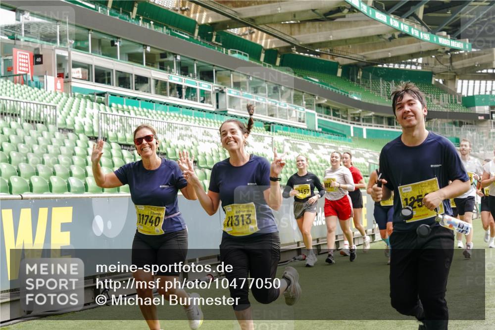 13.09.2026 - 21. swb-Marathon Bremen Michael Burmester http://msf.ph/oto/10477050 13.09.2026 10:39:39 Laufen im Stadion 10135, 10138, 10139, 10156, 10168, 10169, 10188, 10204, 10213, 10217, 10229, 10234, 10238, 10259, 10260, 10279, 10280, 10299, 10314, 10321, 10360, 10363, 10364, 10378, 10386, 10404, 10406, 10417, 10435, 10457, 10469, 10484, 10493, 10501, 10505, 10510, 10511, 10526, 10556, 10570, 10576, 10580, 10595, 10599, 10609, 10616, 10619, 10630, 10645, 10653, 10660, 10661, 10662, 10664, 10681, 10682, 10686, 10695, 10696, 10697, 10712, 10737, 10743, 10751, 10802 meine-sportfotos.de