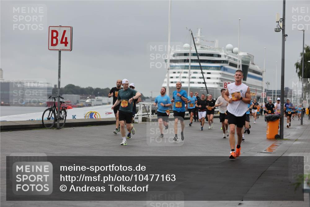 13.09.2026 - Kiel Lauf Andreas Tolksdorf http://msf.ph/oto/10477163 13.09.2026 11:50:15 Kiellinie 4, 81, 2629, 4207 meine-sportfotos.de