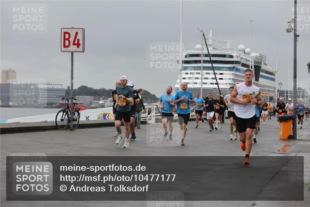 13.09.2026 - Kiel Lauf Andreas Tolksdorf http://msf.ph/oto/10477177 13.09.2026 11:50:16 Kiellinie 4, 2629, 4207, 926 meine-sportfotos.de