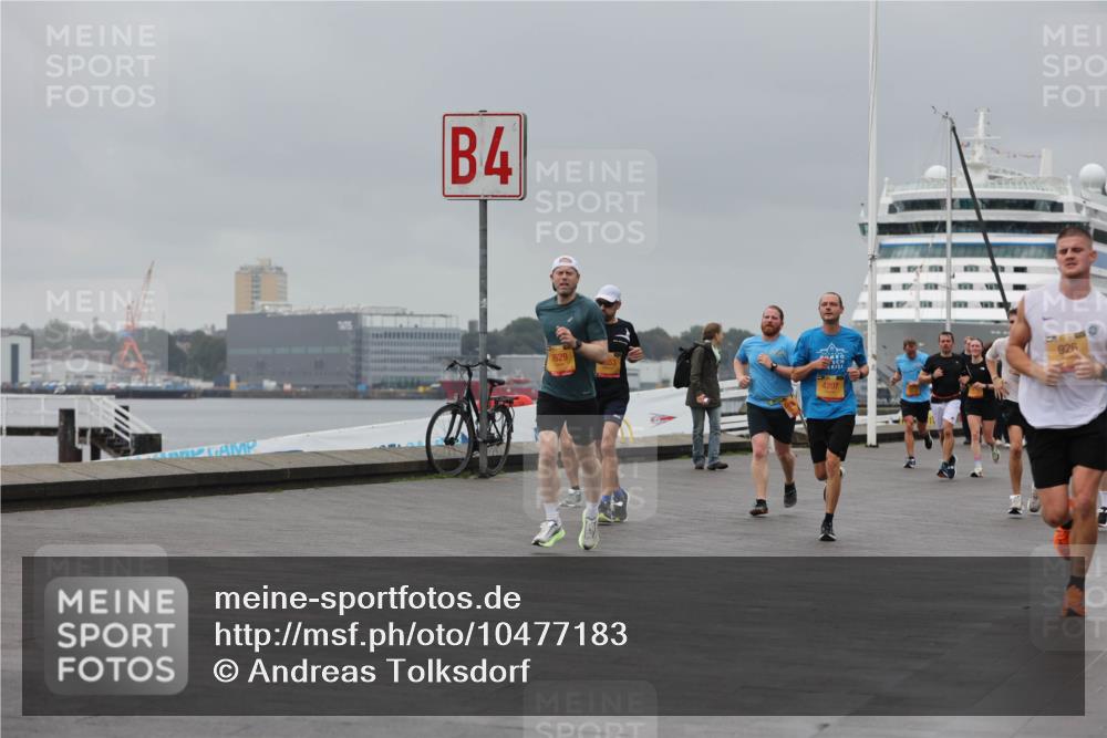 13.09.2026 - Kiel Lauf Andreas Tolksdorf http://msf.ph/oto/10477183 13.09.2026 11:50:16 Kiellinie 4, 629, 4207, 926 meine-sportfotos.de