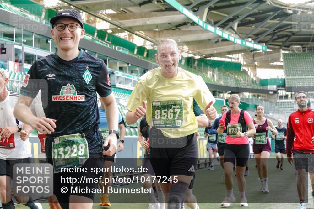13.09.2026 - 21. swb-Marathon Bremen Michael Burmester http://msf.ph/oto/10477245 13.09.2026 13:17:23 Laufen im Stadion 134, 153, 231, 267, 271, 311, 404, 449, 588, 612, 732, 753, 837, 990, 1057, 1185, 1312, 1424, 1425, 1465, 1539, 1790, 1813, 1825, 1844, 1868, 1987, 2056, 2067, 2096, 2259, 2351, 2357, 2358, 2363, 2381, 2389, 2419, 2532, 2550, 2562, 2579, 2586, 2601, 2647, 2655, 2664, 2678, 2698, 2778, 2797, 2799, 2821, 2846, 2880, 2893, 2974, 2984, 2996, 3104, 3133, 3146, 3180, 3195, 3210, 3213, 3314, 3331, 3337, 3366, 3387, 3421, 3431, 3476, 3479, 3501, 3506, 3537, 3548, 3633, 3654 meine-sportfotos.de