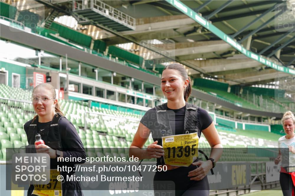 13.09.2026 - 21. swb-Marathon Bremen Michael Burmester http://msf.ph/oto/10477250 13.09.2026 10:39:46 Laufen im Stadion 10135, 10138, 10139, 10156, 10168, 10169, 10188, 10204, 10213, 10217, 10229, 10234, 10238, 10259, 10260, 10279, 10280, 10299, 10314, 10321, 10360, 10363, 10364, 10378, 10386, 10404, 10406, 10417, 10435, 10457, 10469, 10484, 10493, 10501, 10505, 10510, 10511, 10526, 10556, 10570, 10576, 10580, 10582, 10595, 10599, 10609, 10616, 10619, 10630, 10645, 10653, 10660, 10661, 10662, 10664, 10681, 10682, 10686, 10695, 10696, 10697, 10712, 10737, 10743, 10751 meine-sportfotos.de