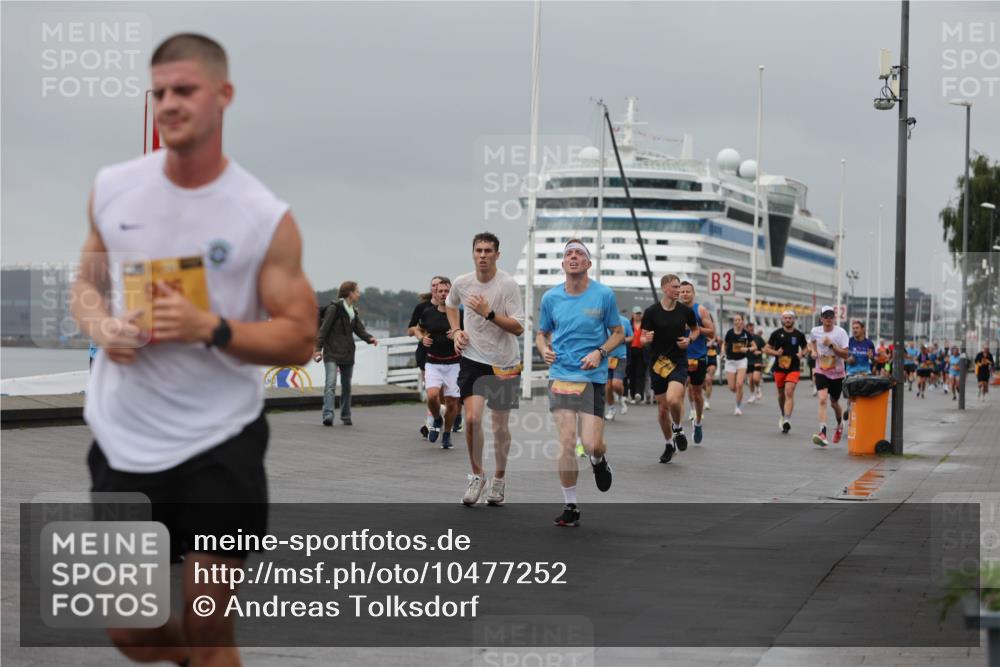 13.09.2026 - Kiel Lauf Andreas Tolksdorf http://msf.ph/oto/10477252 13.09.2026 11:50:19 Kiellinie 9019, 3 meine-sportfotos.de