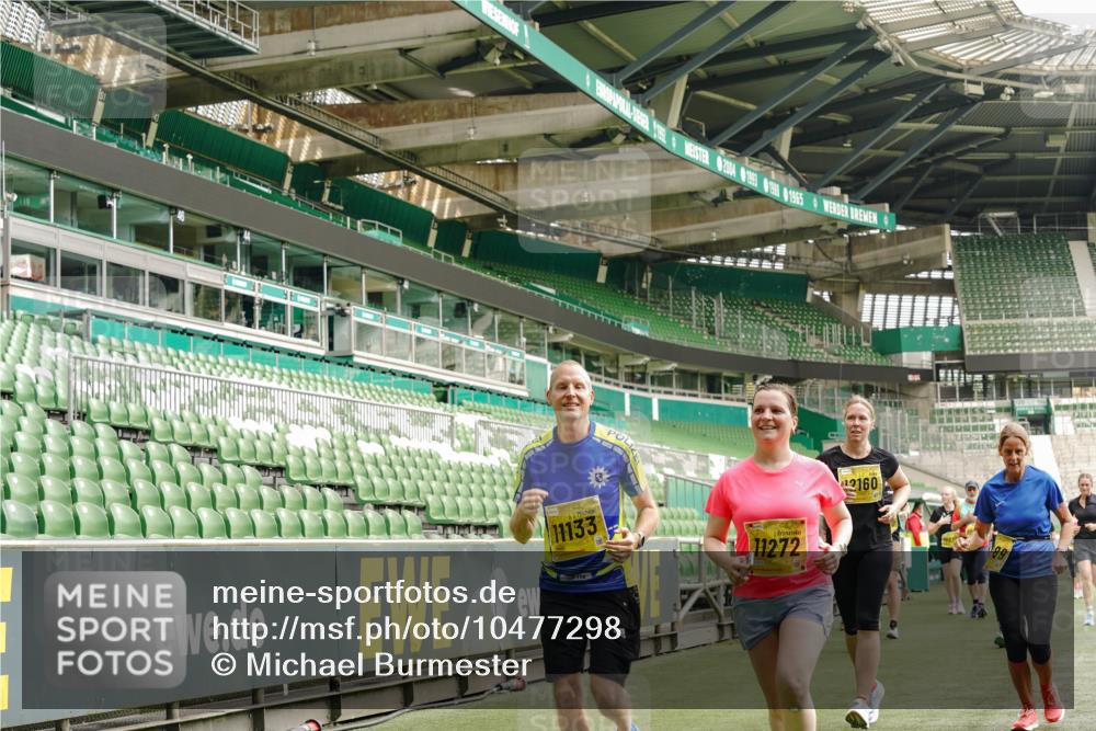 13.09.2026 - 21. swb-Marathon Bremen Michael Burmester http://msf.ph/oto/10477298 13.09.2026 10:39:48 Laufen im Stadion 10135, 10138, 10139, 10156, 10168, 10169, 10188, 10204, 10213, 10217, 10229, 10234, 10238, 10259, 10260, 10279, 10280, 10299, 10314, 10321, 10360, 10363, 10364, 10378, 10386, 10404, 10406, 10417, 10424, 10435, 10455, 10457, 10469, 10484, 10493, 10501, 10505, 10510, 10511, 10526, 10556, 10570, 10576, 10580, 10582, 10595, 10599, 10609, 10616, 10619, 10630, 10645, 10653, 10660, 10661, 10662, 10664, 10681, 10682, 10686, 10696, 10697, 10712, 10737, 10743, 10751 meine-sportfotos.de