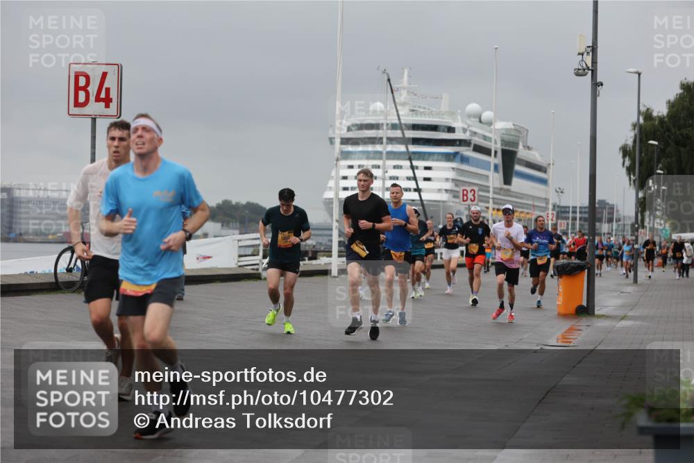 13.09.2026 - Kiel Lauf Andreas Tolksdorf http://msf.ph/oto/10477302 13.09.2026 11:50:22 Kiellinie 4, 3 meine-sportfotos.de