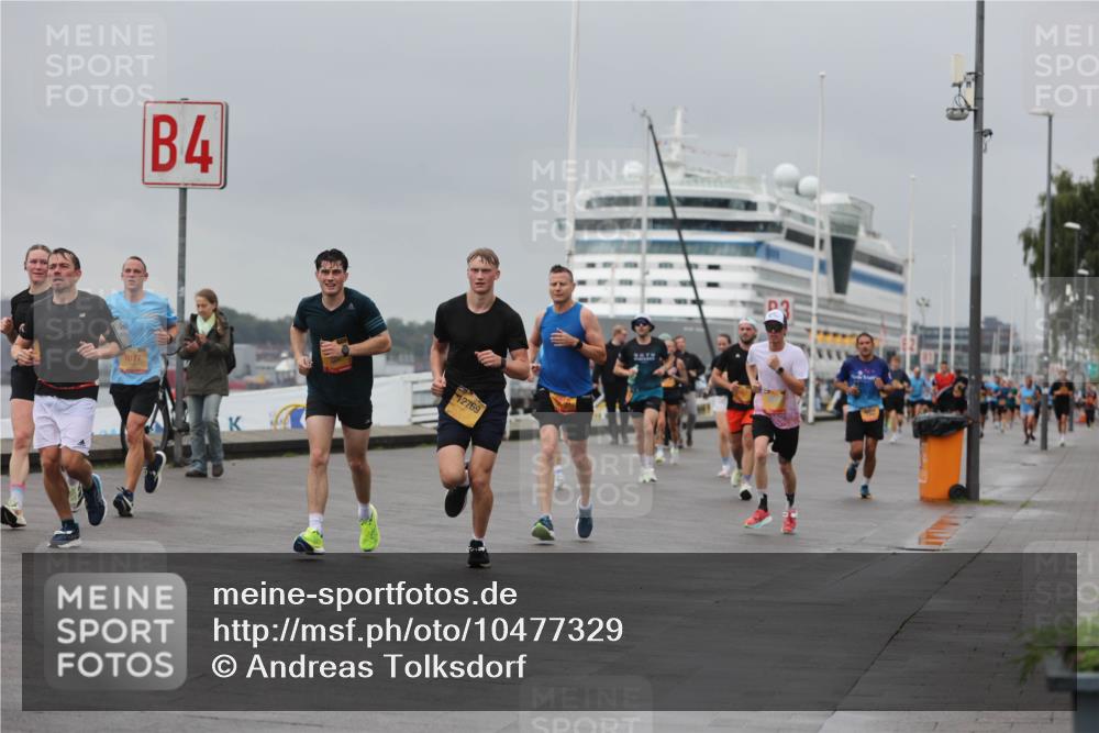 13.09.2026 - Kiel Lauf Andreas Tolksdorf http://msf.ph/oto/10477329 13.09.2026 11:50:23 Kiellinie 4, 1077, 12769 meine-sportfotos.de