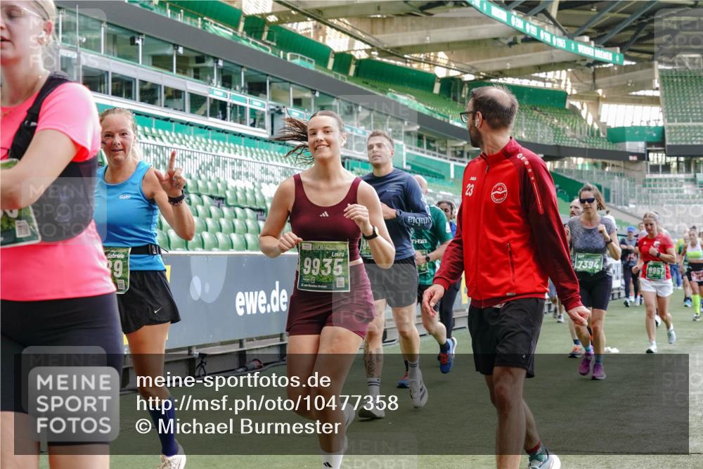 13.09.2026 - 21. swb-Marathon Bremen Michael Burmester http://msf.ph/oto/10477358 13.09.2026 13:17:25 Laufen im Stadion 134, 153, 231, 267, 271, 311, 404, 449, 588, 732, 753, 837, 990, 1057, 1185, 1312, 1424, 1425, 1465, 1539, 1790, 1813, 1825, 1844, 1868, 1987, 2056, 2067, 2096, 2259, 2351, 2357, 2358, 2363, 2381, 2389, 2419, 2532, 2550, 2562, 2579, 2586, 2601, 2647, 2655, 2664, 2698, 2778, 2797, 2799, 2821, 2846, 2849, 2880, 2893, 2974, 2984, 2996, 3104, 3133, 3146, 3180, 3195, 3210, 3213, 3314, 3331, 3337, 3366, 3387, 3421, 3431, 3476, 3479, 3501, 3506, 3537, 3548, 3633, 3654 meine-sportfotos.de