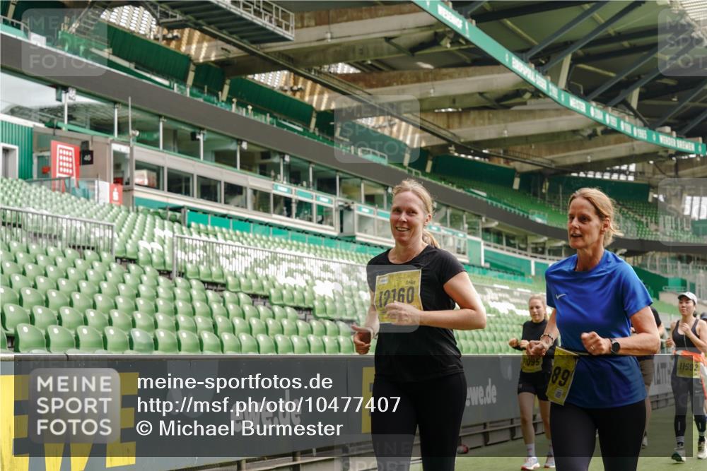 13.09.2026 - 21. swb-Marathon Bremen Michael Burmester http://msf.ph/oto/10477407 13.09.2026 10:39:51 Laufen im Stadion 10135, 10138, 10139, 10156, 10168, 10169, 10188, 10204, 10213, 10217, 10229, 10234, 10238, 10259, 10260, 10279, 10280, 10299, 10314, 10321, 10360, 10363, 10364, 10378, 10386, 10404, 10406, 10417, 10424, 10435, 10455, 10457, 10469, 10484, 10493, 10501, 10505, 10510, 10511, 10526, 10556, 10570, 10576, 10580, 10582, 10595, 10599, 10609, 10616, 10619, 10630, 10653, 10660, 10661, 10662, 10664, 10686, 10696, 10712, 10737, 10743, 10751 meine-sportfotos.de