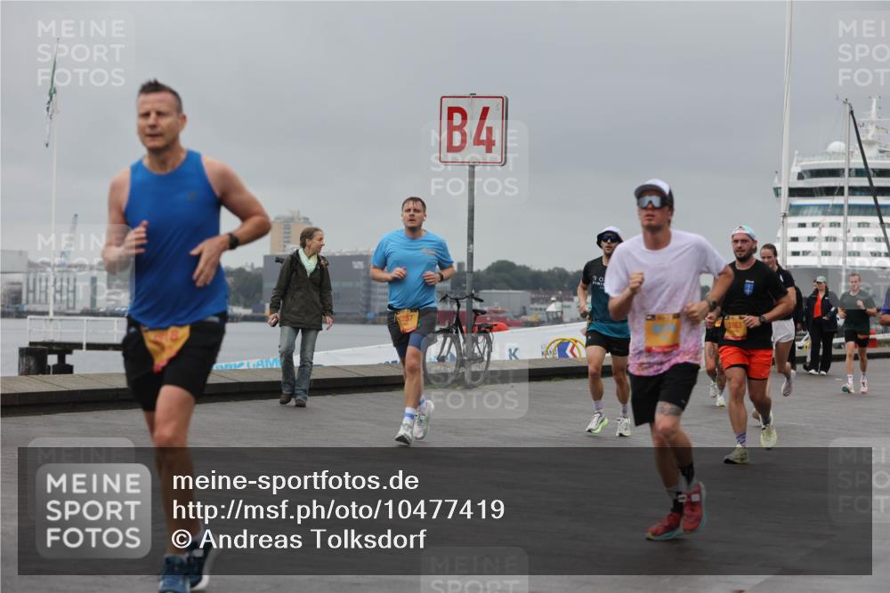 13.09.2026 - Kiel Lauf Andreas Tolksdorf http://msf.ph/oto/10477419 13.09.2026 11:50:27 Kiellinie 4, 2257, 3163 meine-sportfotos.de