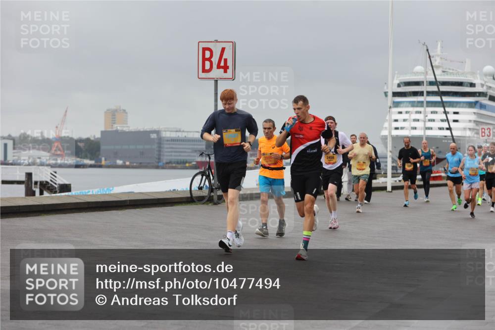 13.09.2026 - Kiel Lauf Andreas Tolksdorf http://msf.ph/oto/10477494 13.09.2026 11:50:39 Kiellinie 4, 3990, 2458, 3 meine-sportfotos.de