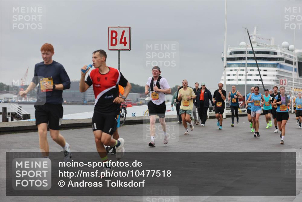 13.09.2026 - Kiel Lauf Andreas Tolksdorf http://msf.ph/oto/10477518 13.09.2026 11:50:40 Kiellinie 4, 2458, 3, 7037, 7626 meine-sportfotos.de