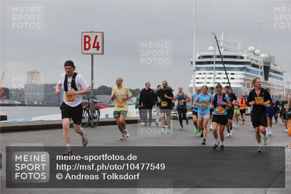 13.09.2026 - Kiel Lauf Andreas Tolksdorf http://msf.ph/oto/10477549 13.09.2026 11:50:42 Kiellinie 2458, 4, 7037, 1548, 3888, 7626, 3, 3371 meine-sportfotos.de