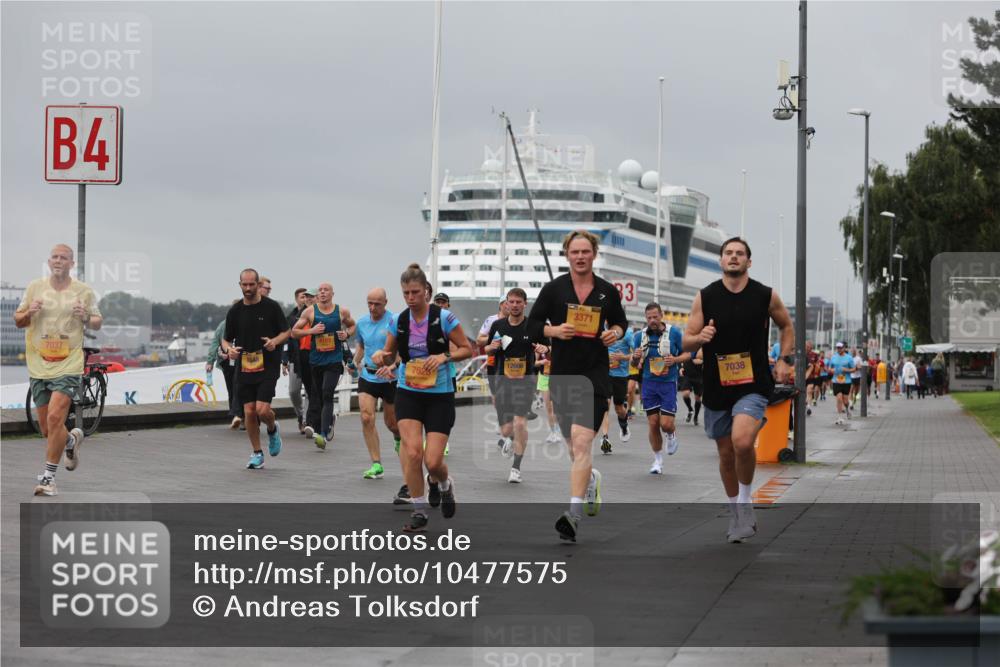 13.09.2026 - Kiel Lauf Andreas Tolksdorf http://msf.ph/oto/10477575 13.09.2026 11:50:43 Kiellinie 1117, 4, 7037, 4193, 12606, 3371, 83, 7038 meine-sportfotos.de