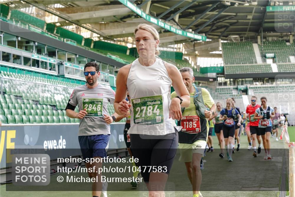 13.09.2026 - 21. swb-Marathon Bremen Michael Burmester http://msf.ph/oto/10477583 13.09.2026 13:17:31 Laufen im Stadion 134, 153, 231, 267, 271, 311, 404, 449, 588, 732, 753, 837, 990, 1057, 1185, 1312, 1424, 1425, 1465, 1539, 1790, 1813, 1825, 1844, 1868, 1987, 2056, 2067, 2096, 2123, 2259, 2351, 2357, 2358, 2363, 2381, 2389, 2419, 2532, 2550, 2562, 2579, 2586, 2601, 2647, 2655, 2664, 2698, 2778, 2797, 2799, 2821, 2846, 2849, 2880, 2893, 2974, 2984, 2996, 3104, 3133, 3146, 3180, 3195, 3210, 3213, 3314, 3337, 3366, 3387, 3421, 3431, 3476, 3479, 3501, 3506, 3537, 3548, 3633, 3654, 3740 meine-sportfotos.de