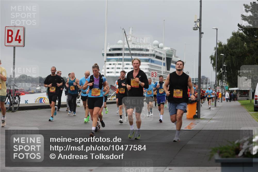 13.09.2026 - Kiel Lauf Andreas Tolksdorf http://msf.ph/oto/10477584 13.09.2026 11:50:43 Kiellinie 4, 1548, 7626, 12606, 3371, 3, 7038 meine-sportfotos.de