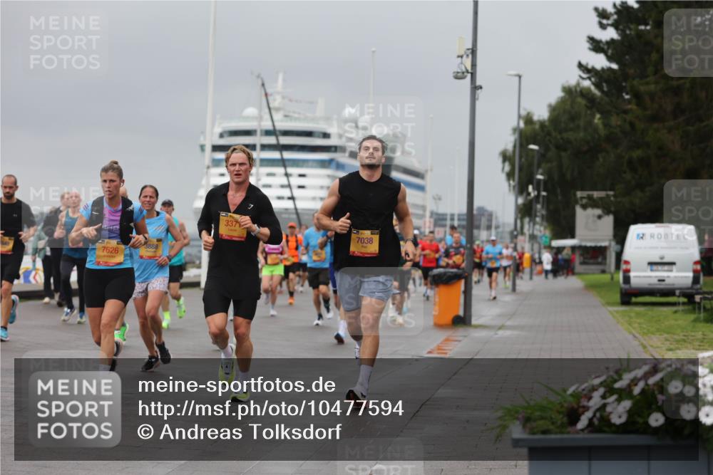 13.09.2026 - Kiel Lauf Andreas Tolksdorf http://msf.ph/oto/10477594 13.09.2026 11:50:44 Kiellinie 5, 3, 7626, 3888, 337, 7038 meine-sportfotos.de